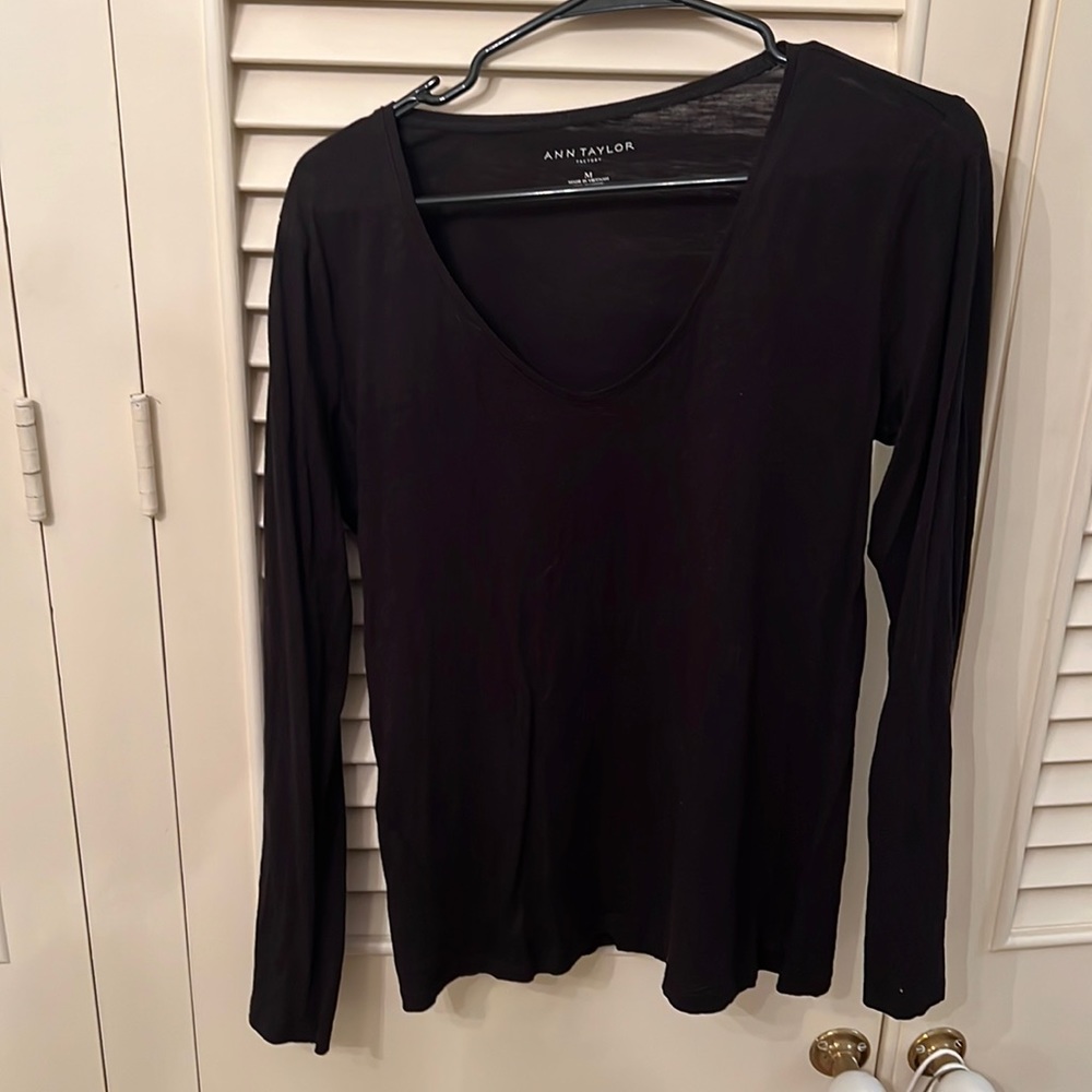 Size medium ann Taylor basic top